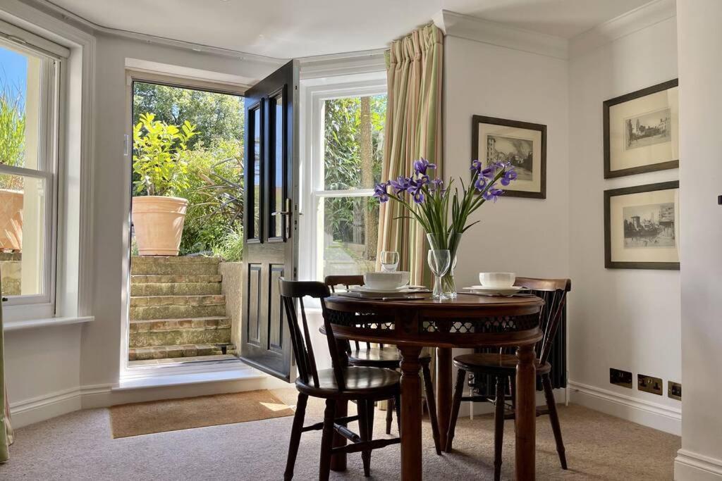 Lavender Apartment - Spacious Apartment Close To The Beach Deal Exteriér fotografie